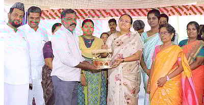 சாராயம் காய்ச்சும் தொழிலை கைவிட வேலூா் ஆட்சியா் வலியுறுத்தல்