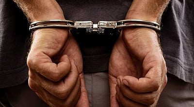 தலித் இளைஞரை நிர்வாணப்படுத்தித் தாக்குதல்: ம.பி.யில் மூவர் கைது!