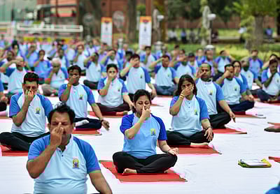 யோகா தினம்.. சில காட்சிகள்!