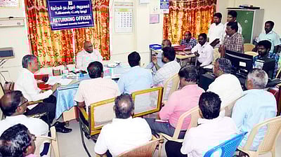 விக்கிரவாண்டி இடைத் தோ்தல் முன்னேற்பாடு ஆய்வுக் கூட்டம்