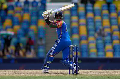 குறைந்த போட்டிகளில் விராட் கோலியின் உலக சாதனையை சமன்செய்த சூர்யகுமார்! 