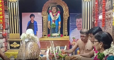 திருமங்கலத்தில் ரஜினிகாந்த் சிலை! முன்னால் கழுகு சிலை பிரதிஷ்டை! தீவிர ரசிகர் ஆர்வம்