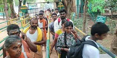 கனமழை எச்சரிக்கை: சதுரகிரி மலைக்குச் செல்லத் தடை!