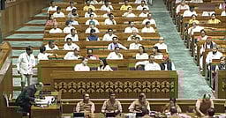 எம்.பி.க்கள் இருக்கையிலேயே எண்ம வருகைப் பதிவு-
பட்ஜெட் கூட்டத் தொடரில் அறிமுகம்