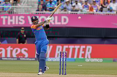 7-வது ஓவரிலிருந்து 15-வது ஓவர் வரை பேட்டிங் செய்வதை விரும்புகிறேன்: சூர்யகுமார் யாதவ்