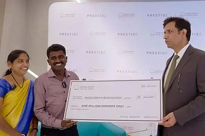 துபையில் ரூ.2.25 கோடி பரிசு வென்ற இந்தியா்