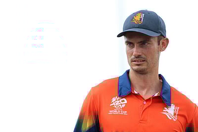 வங்கதேசத்துக்கு எதிராக பந்துவீச்சை தேர்வு செய்த நெதர்லாந்து!