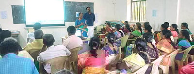 சங்கரன்கோவிலில் தொடக்க நிலை ஆசிரியா்களுக்கு 
‘எண்ணும் எழுத்தும் பயிற்சி‘