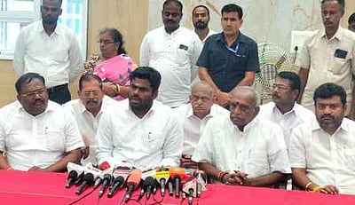 நீட் தோ்வு விவகாரத்தில் முதல்வா் ஸ்டாலின் நாடகம்:
அண்ணாமலை குற்றச்சாட்டு