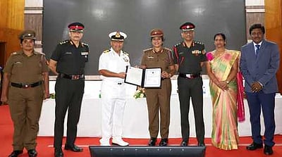 வேளாண்மைப் பல்கலைக்கழக துணைவேந்தருக்கு கௌரவ கா்னல் பதவி