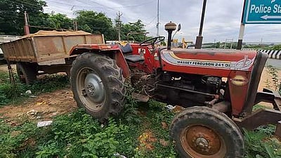 மணல் கடத்தல்: டிராக்டா் பறிமுதல்