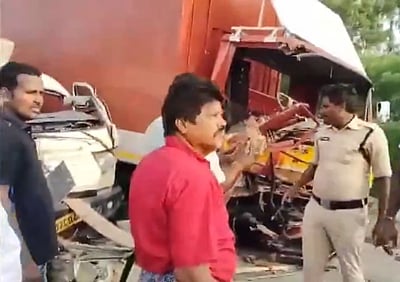 ஆந்திரத்தில் கோர விபத்து: 6 பேர் பலி, 5 பேர் படுகாயம்