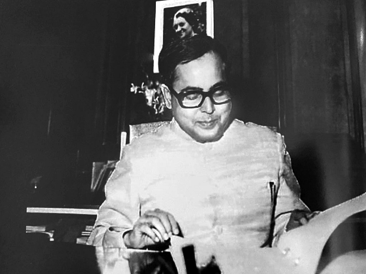 'பிரணாப்தா' என்கிற மந்திரச் சொல்! - 197