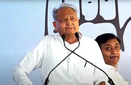 ராகுல் மீது வழக்குப் பதிய நீதிமன்றம் உத்தரவிட்டிருப்பது வியப்பளிக்கிறது: அசோக் கெலாட்