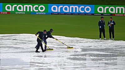 இலங்கை-நேபாளம் போட்டி மழையால் ரத்து!