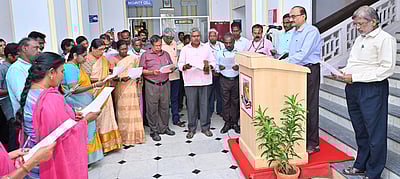 அண்ணாமலைப் பல்கலை.யில்
போதைப் பழக்கத்துக்கு எதிரான உறுதிமொழி