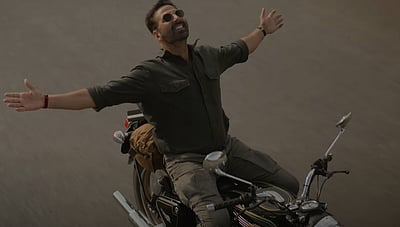 சூரரைப் போற்று ஹிந்தி ரீமேக் ‘சர்ஃபிரா’ டிரைலர்!