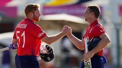 19 பந்துகளில் போட்டியை முடித்து இங்கிலாந்து உலக சாதனை!