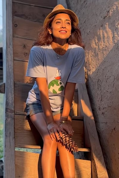 மாலை வரும் வெண்ணிலா... ஷ்ரேயா!