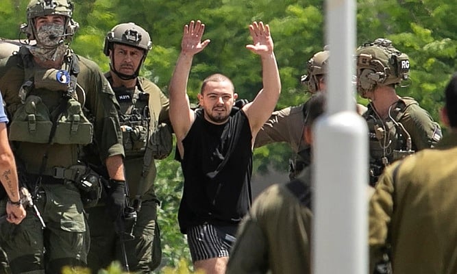 காஸாவிலிருந்து 4 பிணைக் கைதிகள் மீட்பு