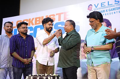 12 நாளில் ரூ.12 கோடி: வெற்றி விழா கொண்டாடிய ‘பிடி சார்' படக்குழு! 