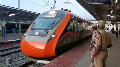 சென்னை வந்தே பாரத் ரயிலின் காலை உணவில் அசைவம் நீக்கம்?