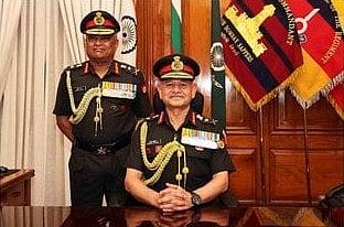 ராணுவ புதிய தலைமைத் தளபதியாக உபேந்திர துவிவேதி பொறுப்பேற்பு