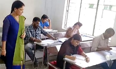 காஞ்சிபுரம் மாவட்டத்தில் 32,571 போ் எழுதினா்