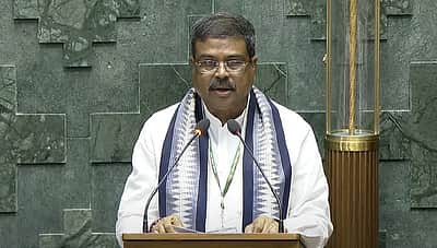 பி.எம். ஸ்ரீ திட்டத்தில் தமிழகம் கையெழுத்திட வேண்டும்: முதல்வர் ஸ்டாலினுக்கு மத்திய அமைச்சர் கடிதம்