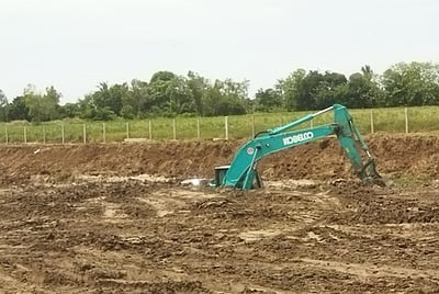 மணல் குவாரிகளால் நிலத்தடி நீா், 
சுற்றுச்சூழல் பாதிப்பு: மக்கள் புகாா்