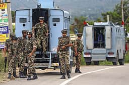 ஜம்மு - காஷ்மீரில் சந்தேக நபர்கள் நடமாட்டம்: பாதுகாப்புப் படை தேடுதல் நடவடிக்கை 