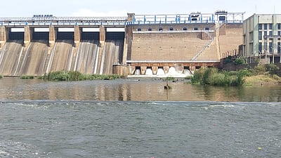 வைகை அணையிலிருந்து பாசனத்துக்கு  தண்ணீர் திறப்பு 