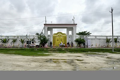 வலியை தாங்கும் வலிமையை கடவுள் தர வேண்டும்: போலே பாபா 