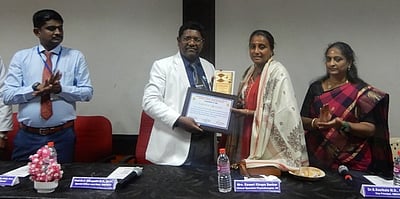 இயன்முறை மருத்துவ மாணவா்களுக்கு பயிலரங்கு