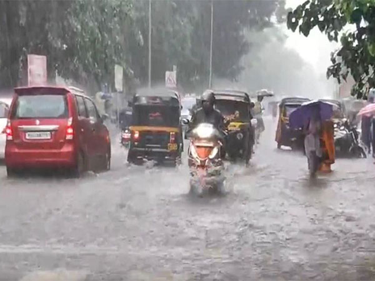 மும்பையை மூழ்கடிக்கும் மழை! வானிலை மையம் சொன்ன நல்ல தகவல்!