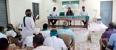 நெல் கொள்முதல் நிலையங்களில் முறைகேடுகள்: விவசாயிகள் புகாா்