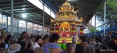 பெருந்திட்ட வளாகப் பணிகள்: 
திருச்செந்தூா் கோயிலில் இன்றுமுதல் தங்கத்தோ் உலா ரத்து