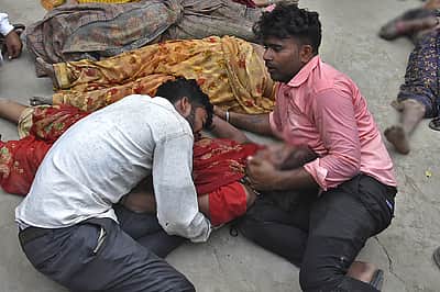 ஹாத்ரஸ் நெரிசல்: பலி எண்ணிக்கை  121 ஆக உயர்வு