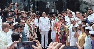 சரத் பவாா் கட்சிக்கு மீண்டும் திரும்பிய அஜீத் பவாா் நிா்வாகி
