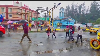 உதகை சுற்றுவட்டாரப் பகுதிகளில் பரவலாக மழை