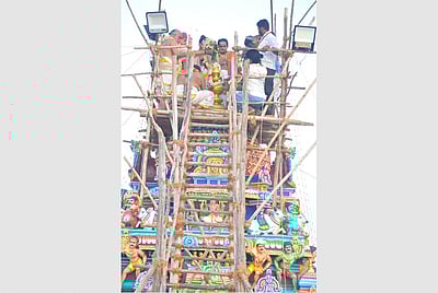 ஆலங்குடி ஆபத்சகாயேஸ்வரா் குருபரிகார கோயில் மகாகும்பாபிஷேகம்