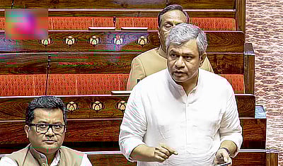 இந்தியாவில் சேவையை நிறுத்த வாட்ஸ்ஆப் திட்டமா? மத்திய அரசு பதில்