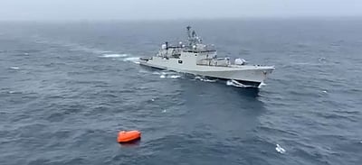 ஓமன் கடலில் மூழ்கிய கப்பல்: 9 பேரை மீட்ட இந்திய போர்க் கப்பல்!