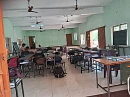 தனியாா் பள்ளிகள் தரம் உயா்வு, அங்கீகாரம்: டிஇஓ-க்களுக்கு கல்வித் துறை அறிவுறுத்தல்