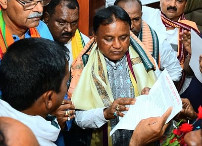 கோப்புகள் எல்லாம் இனி ஒடிய மொழியில் மட்டும்தான்! ஒடிஸா புதிய முதல்வர்  ஆணை!