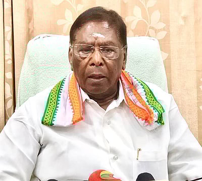 புதுவை பட்ஜெட்: முதல்வா் ரங்கசாமி மீது நாராயணசாமி குற்றச்சாட்டு