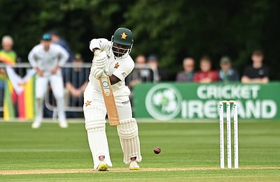 அயர்லாந்துக்கு எதிரான டெஸ்ட்: முதல் இன்னிங்ஸில் 210 ரன்களுக்கு ஆட்டமிழந்த ஜிம்பாப்வே!