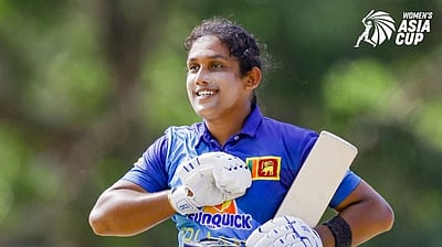 மகளிர் பிரீமியர் லீக்: இறுதிக்கட்ட போட்டிகளை தவறவிடும் யுபி வாரியர்ஸ் வீராங்கனை!