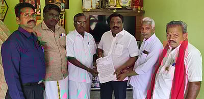 கள்ளக்குறிச்சி - முகையூா் புதிய ரயில் பாதை: எம்.பி.யிடம் மனு