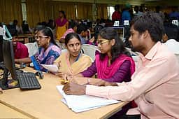 பொறியியல் சோ்க்கை கலந்தாய்வு: 2. 58 லட்சம் மாணவா்கள் பதிவு